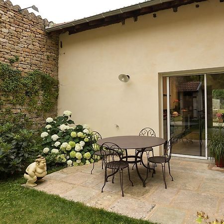 Le Cercle Chambres Climatisees Coligny Exterior photo